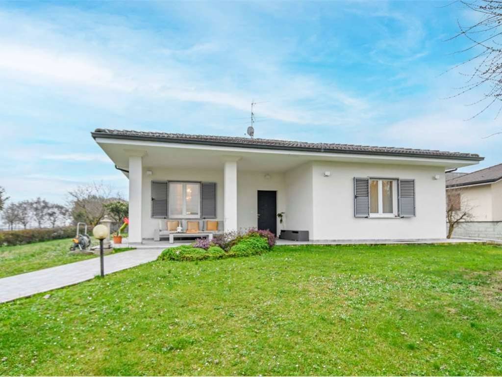 casa indipendente in vendita a Cividate al Piano