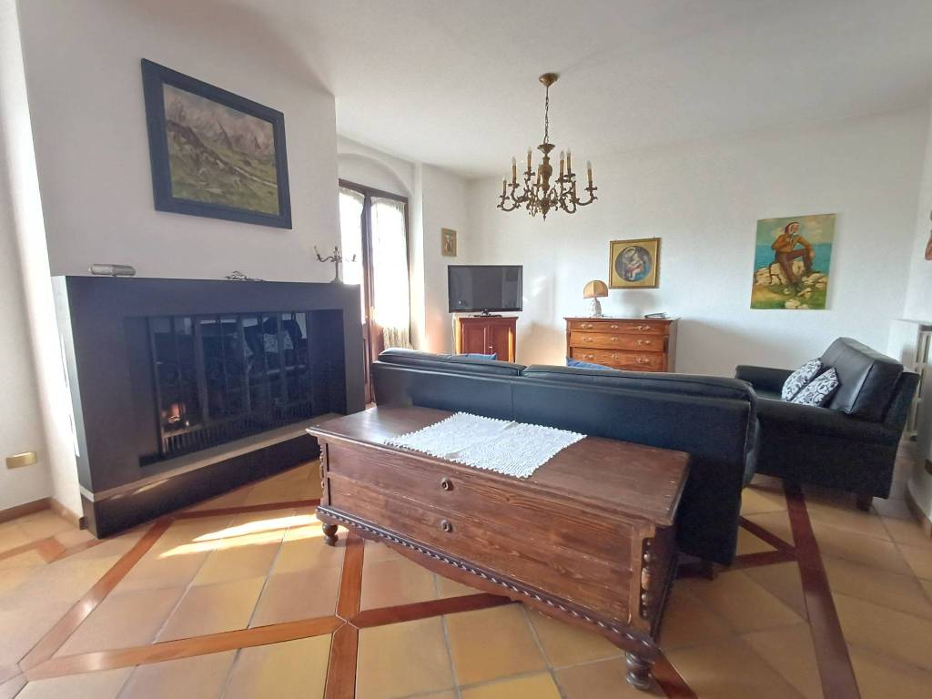 appartamento in vendita a Cividate al Piano