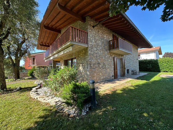 casa indipendente in vendita a Cividate al Piano