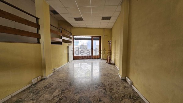 negozio in vendita a Clusone