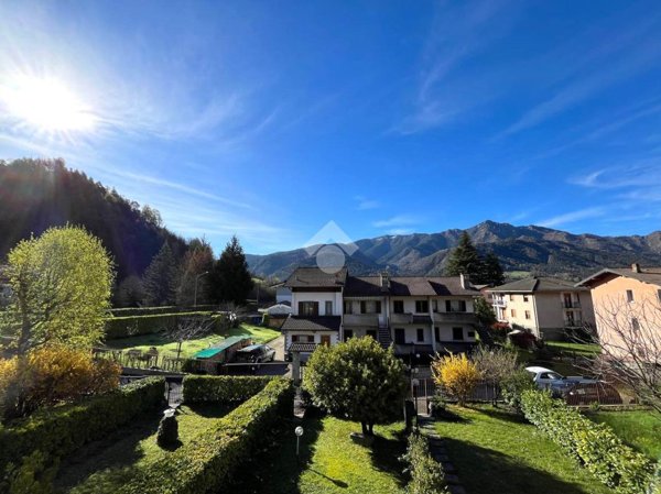 casa indipendente in vendita a Clusone