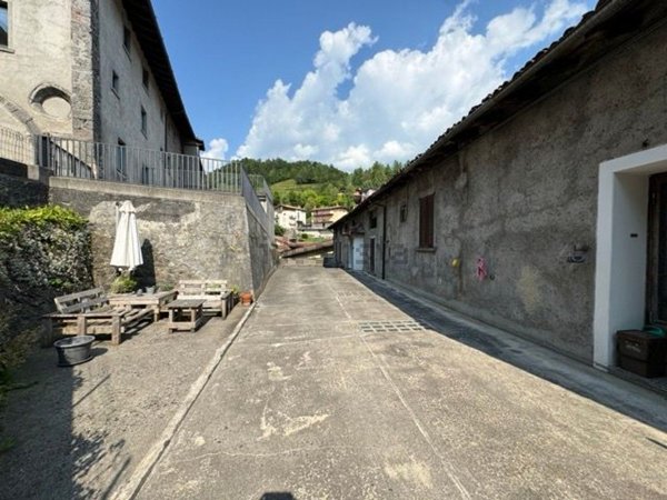 casa indipendente in vendita a Clusone