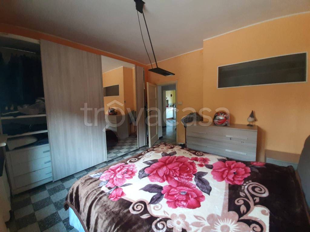 appartamento in vendita a Clusone in zona Fiorine