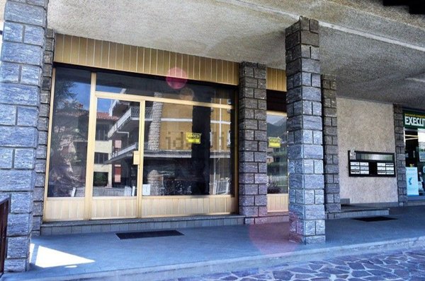 negozio in vendita a Clusone