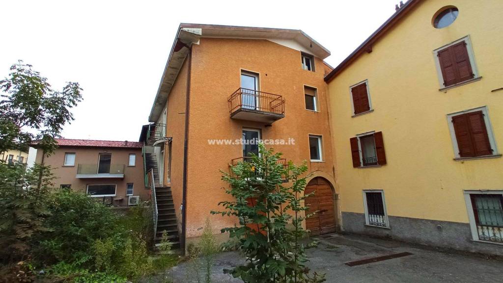 casa indipendente in vendita a Clusone