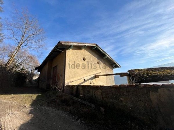 pentavano in vendita a Clusone