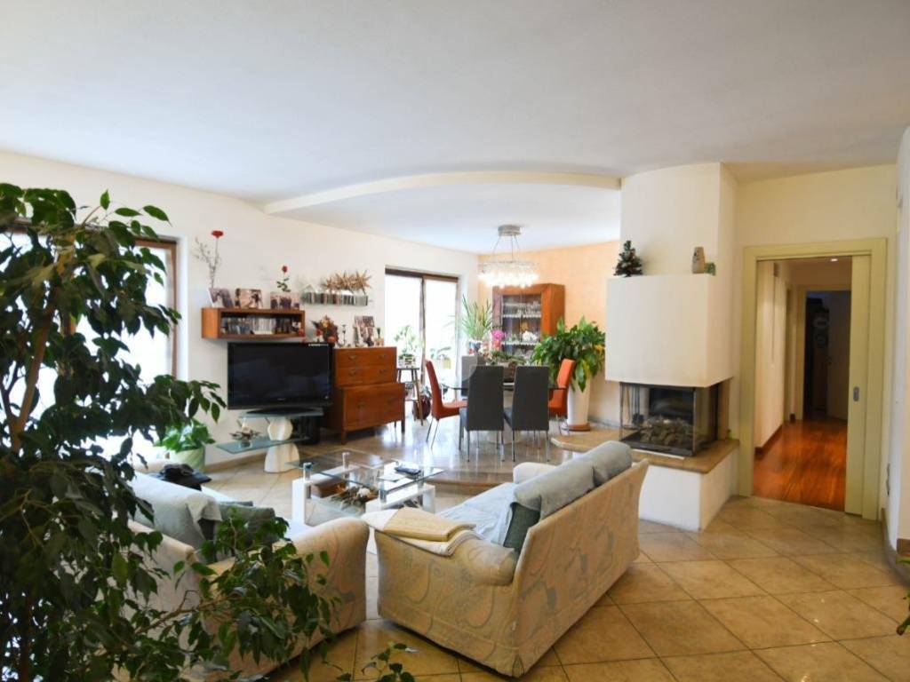 casa indipendente in vendita a Clusone