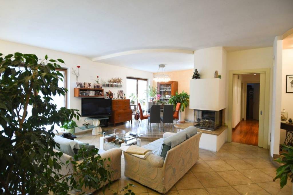 casa indipendente in vendita a Clusone