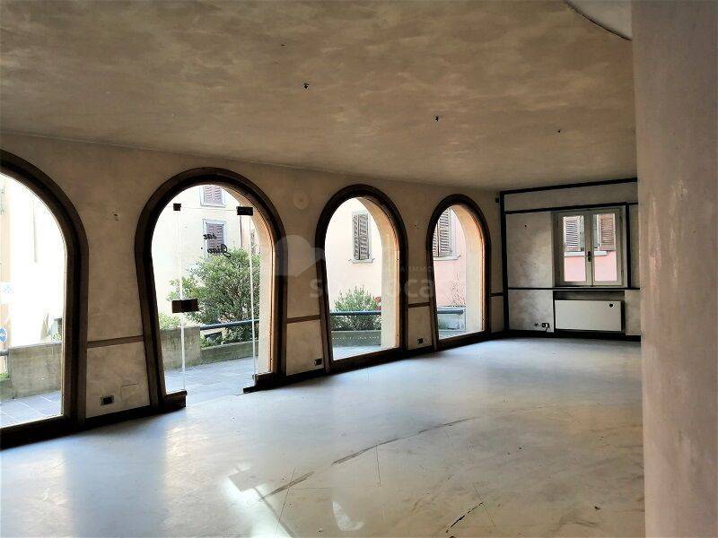 negozio in vendita a Clusone