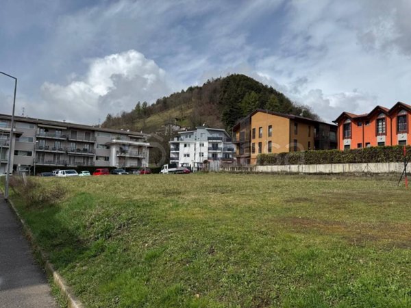 terreno edificabile in vendita a Clusone