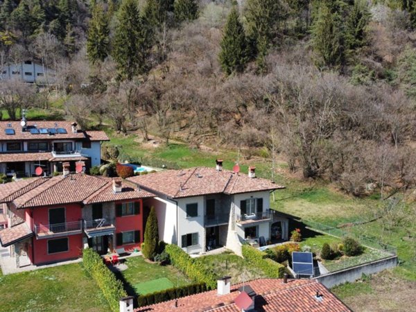 casa indipendente in vendita a Clusone