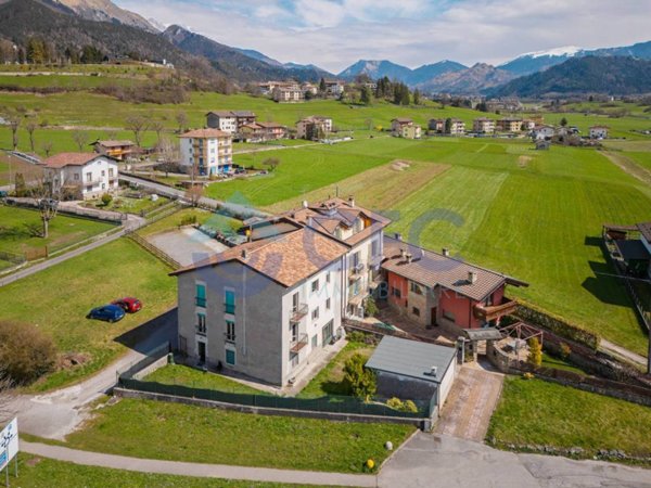 casa indipendente in vendita a Clusone