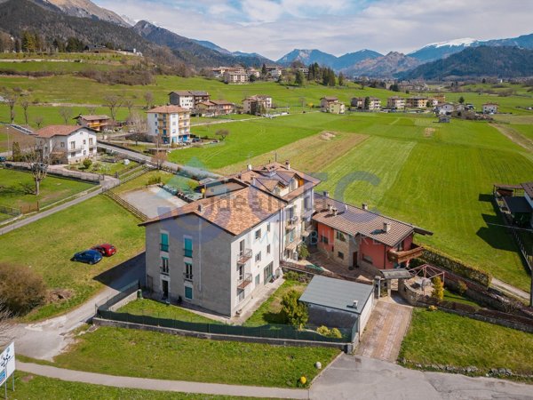 casa indipendente in vendita a Clusone