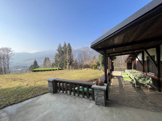 casa indipendente in vendita a Clusone