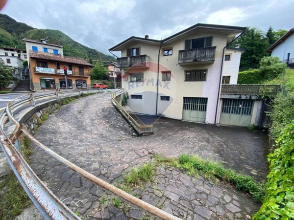 negozio in vendita a Clusone