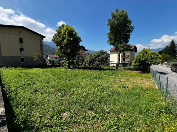 terreno edificabile in vendita a Clusone