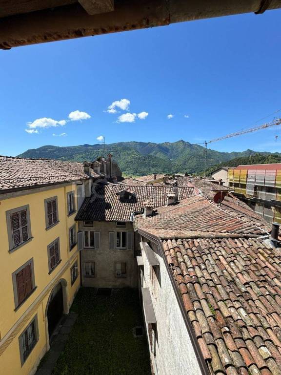 casa indipendente in vendita a Clusone