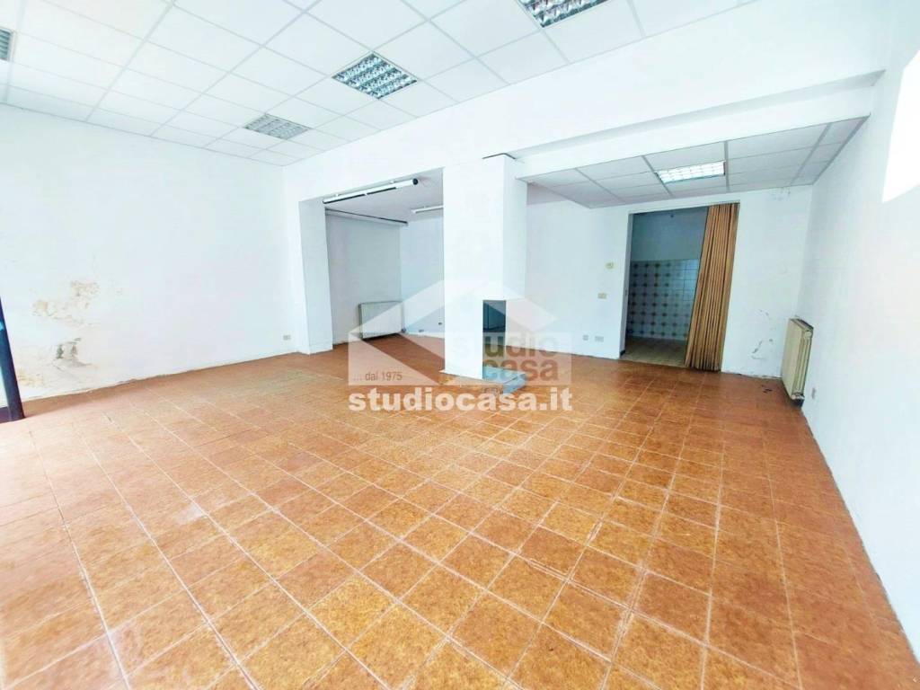 negozio in vendita a Clusone