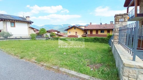 terreno edificabile in vendita a Clusone