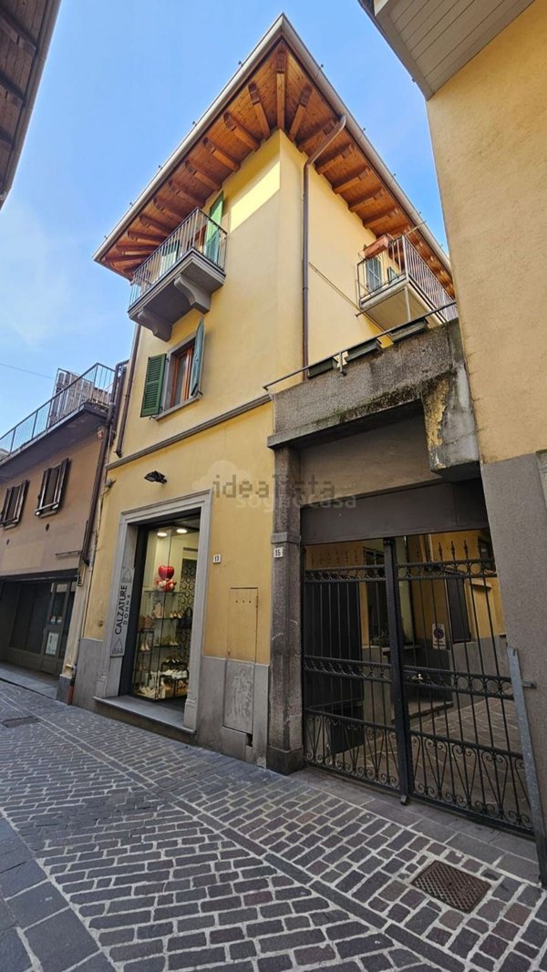 casa semindipendente in vendita a Clusone