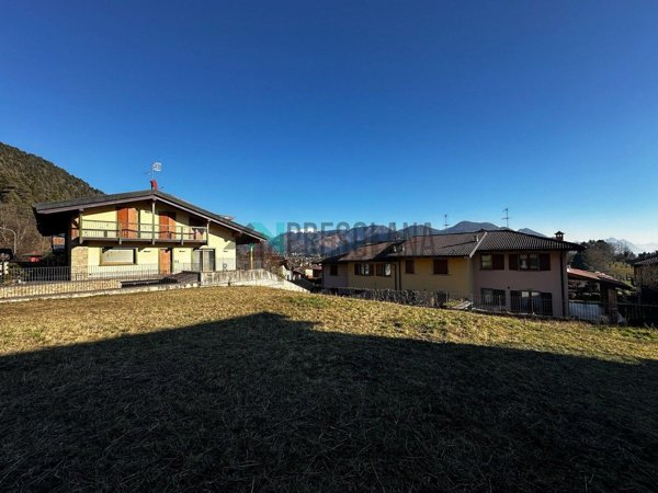 casa indipendente in vendita a Clusone