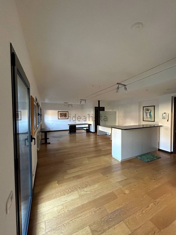 ufficio in vendita a Clusone