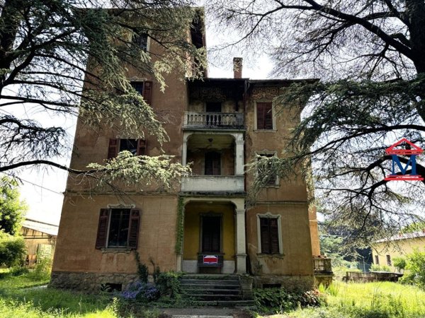 casa indipendente in vendita a Clusone