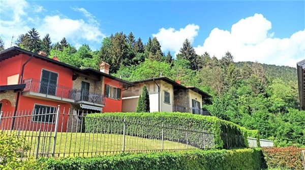 casa indipendente in vendita a Clusone