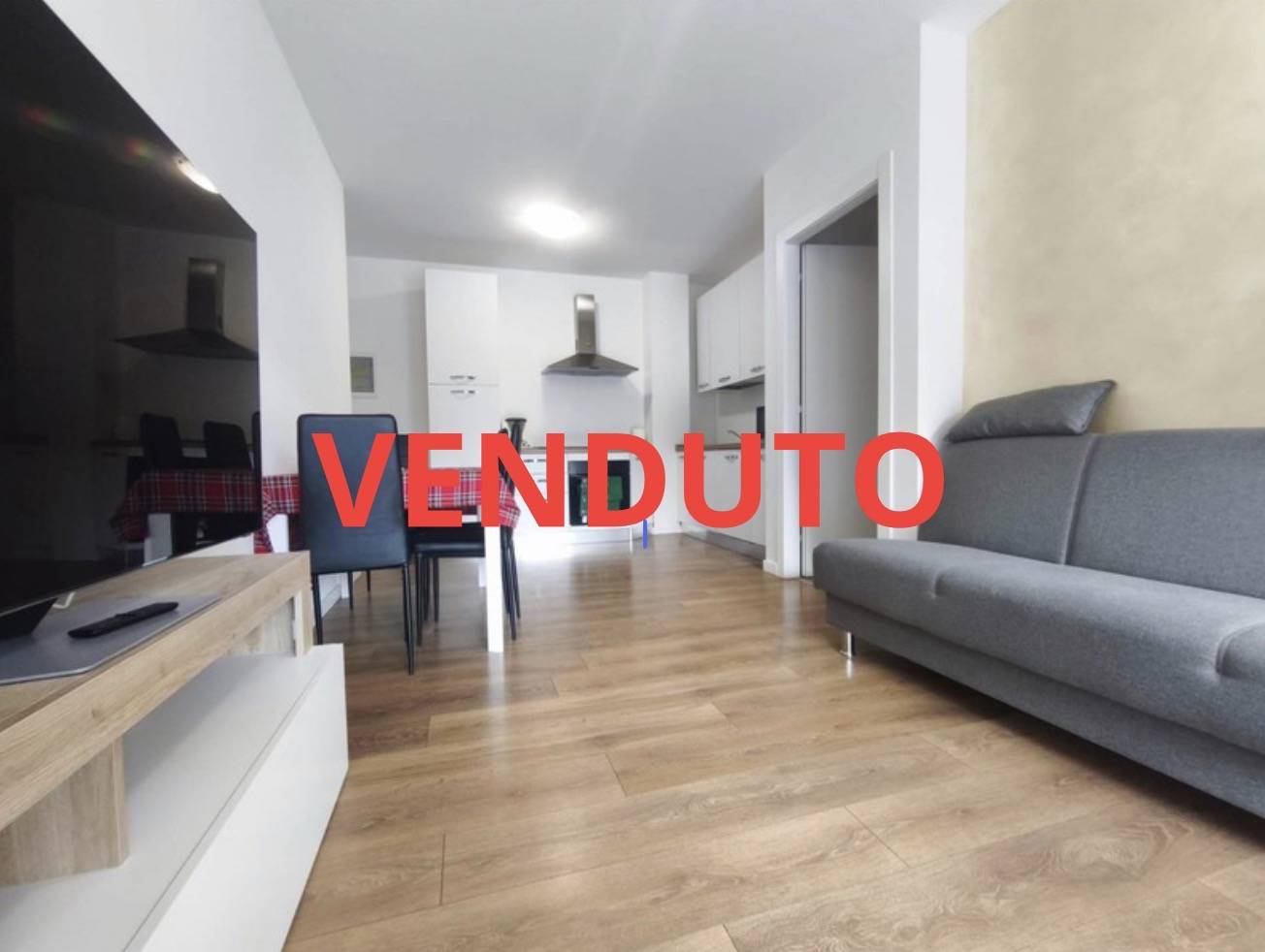 appartamento in vendita a Clusone in zona Fiorine