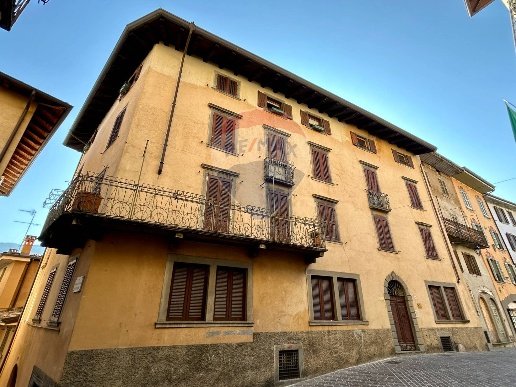 casa indipendente in vendita a Clusone