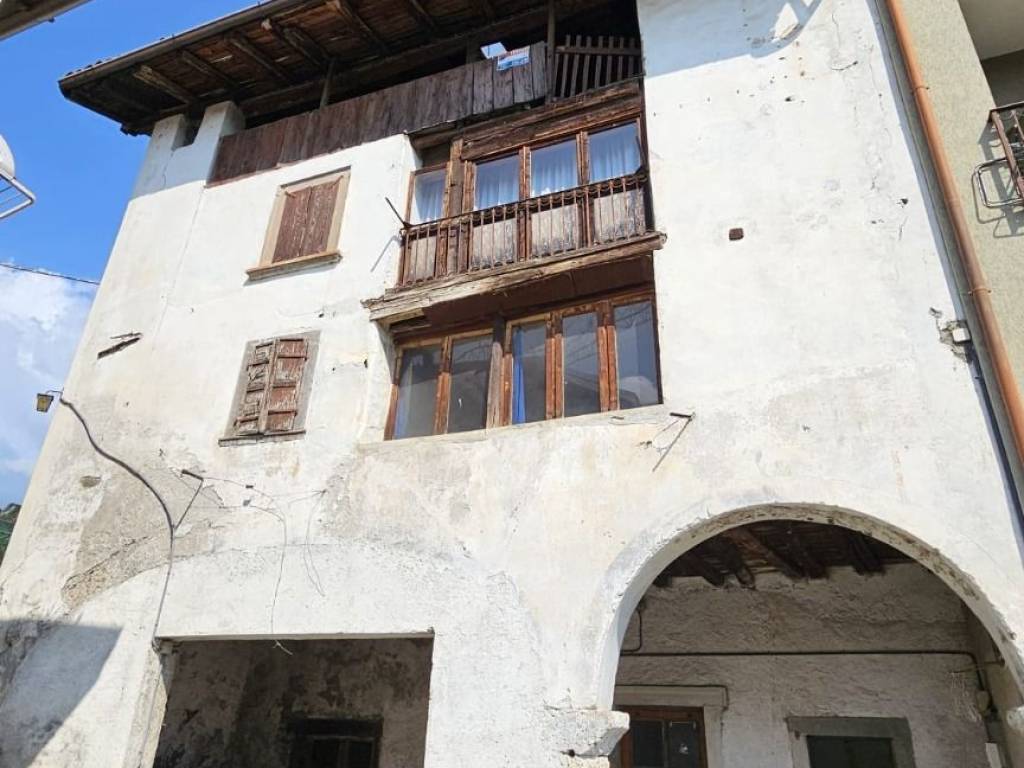 casa indipendente in vendita a Clusone