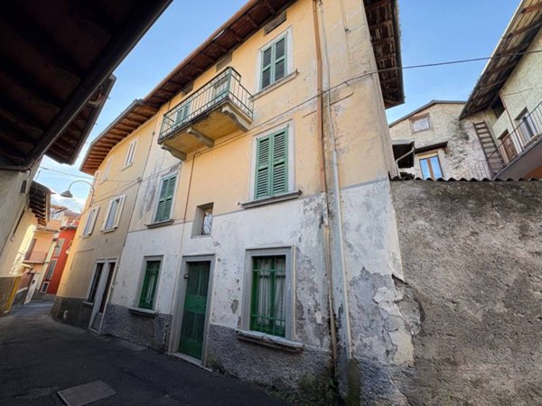 casa indipendente in vendita a Clusone