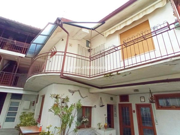 casa indipendente in vendita a Clusone