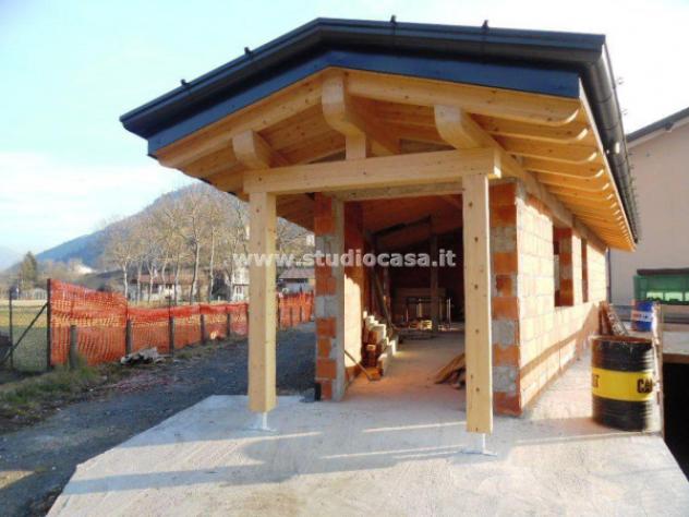 casa indipendente in vendita a Clusone