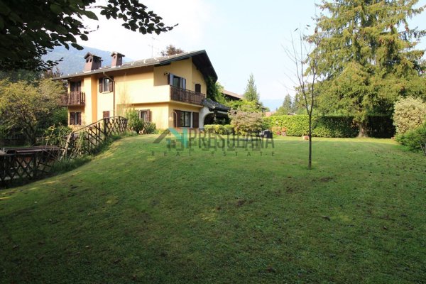 casa indipendente in vendita a Clusone