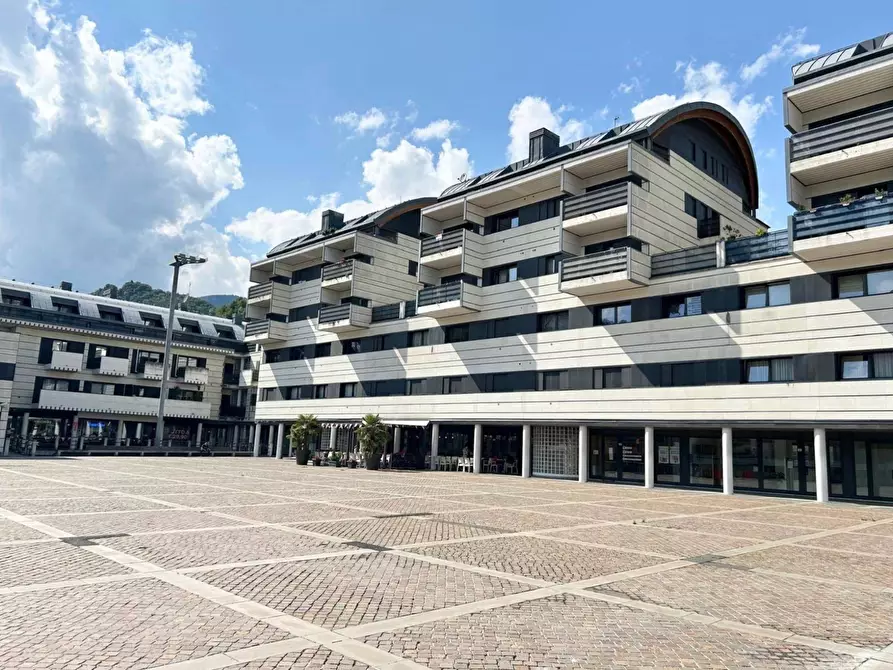 appartamento in vendita a Clusone in zona Fiorine