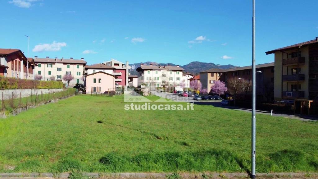 casa indipendente in vendita a Clusone