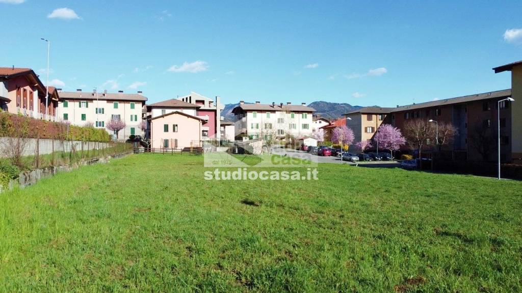 casa indipendente in vendita a Clusone
