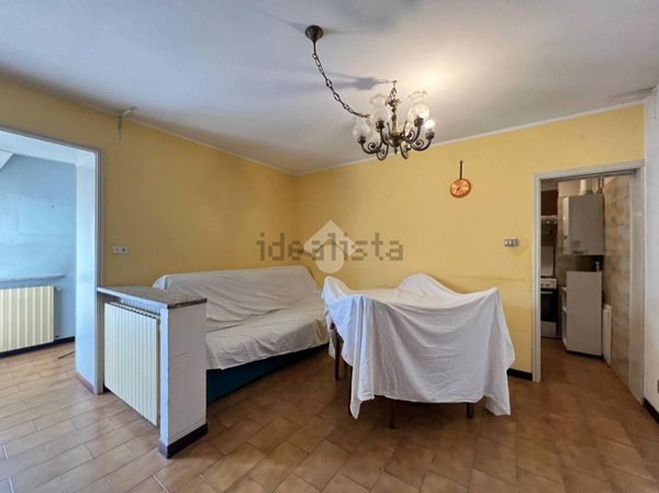 appartamento in vendita a Clusone in zona Fiorine