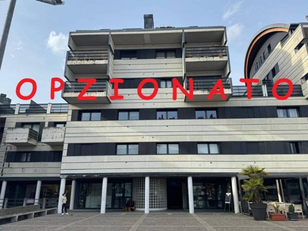 appartamento in vendita a Clusone in zona Fiorine
