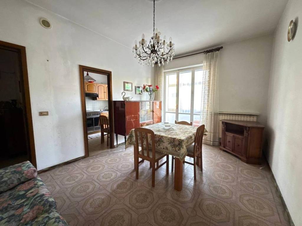 appartamento in vendita a Clusone in zona Fiorine
