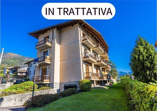 appartamento in vendita a Clusone in zona Fiorine