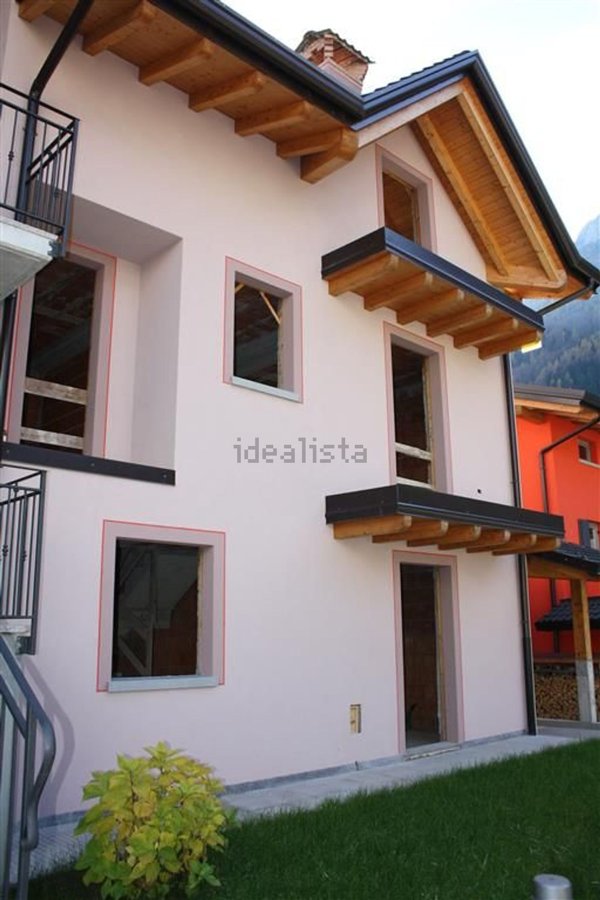 casa indipendente in vendita a Colere