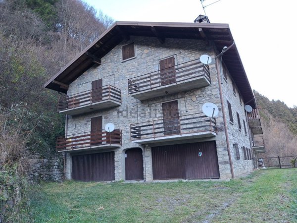 appartamento in vendita a Colere