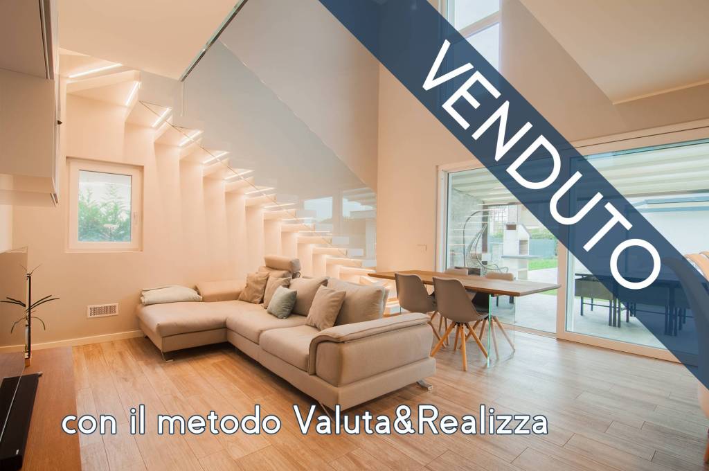 casa indipendente in vendita a Cologno al Serio