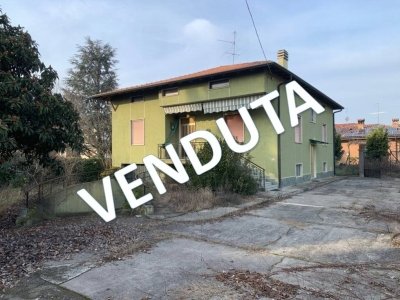 casa indipendente in vendita a Cologno al Serio