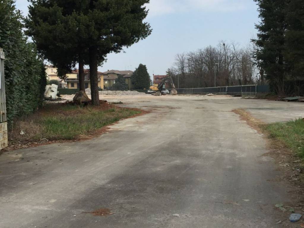 terreno agricolo in vendita a Cologno al Serio