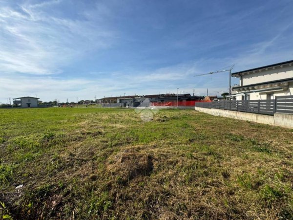 terreno agricolo in vendita a Cologno al Serio