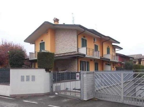 casa indipendente in vendita a Cologno al Serio