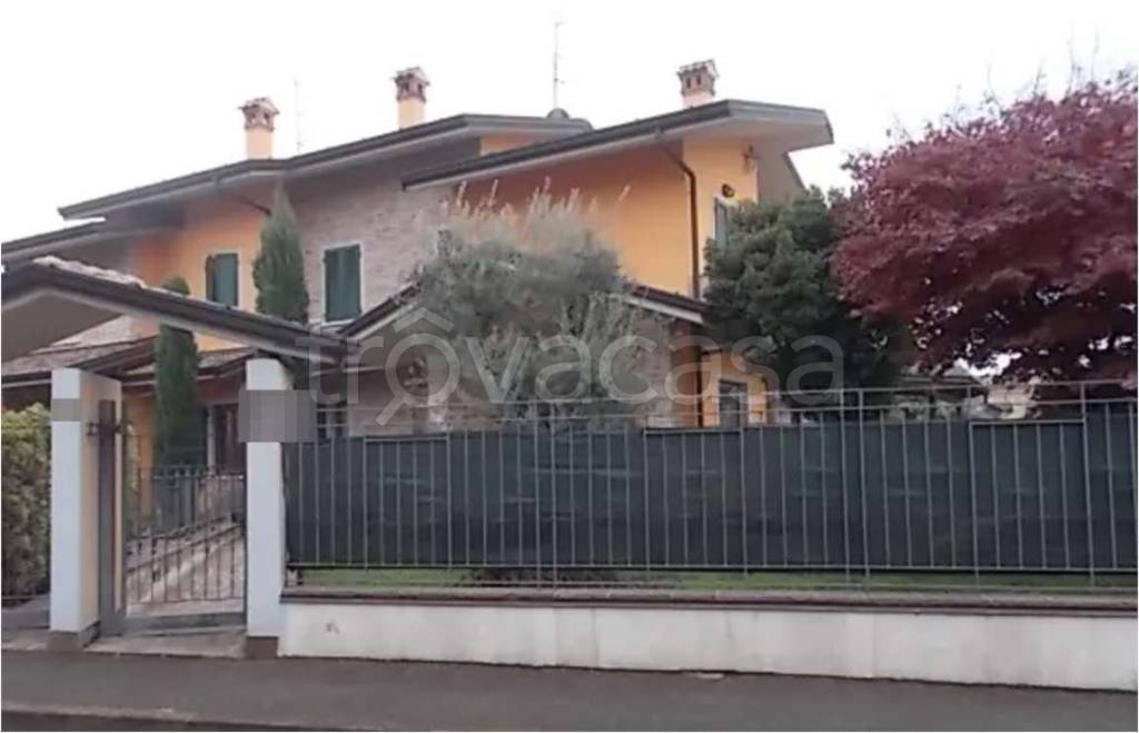 casa indipendente in vendita a Cologno al Serio